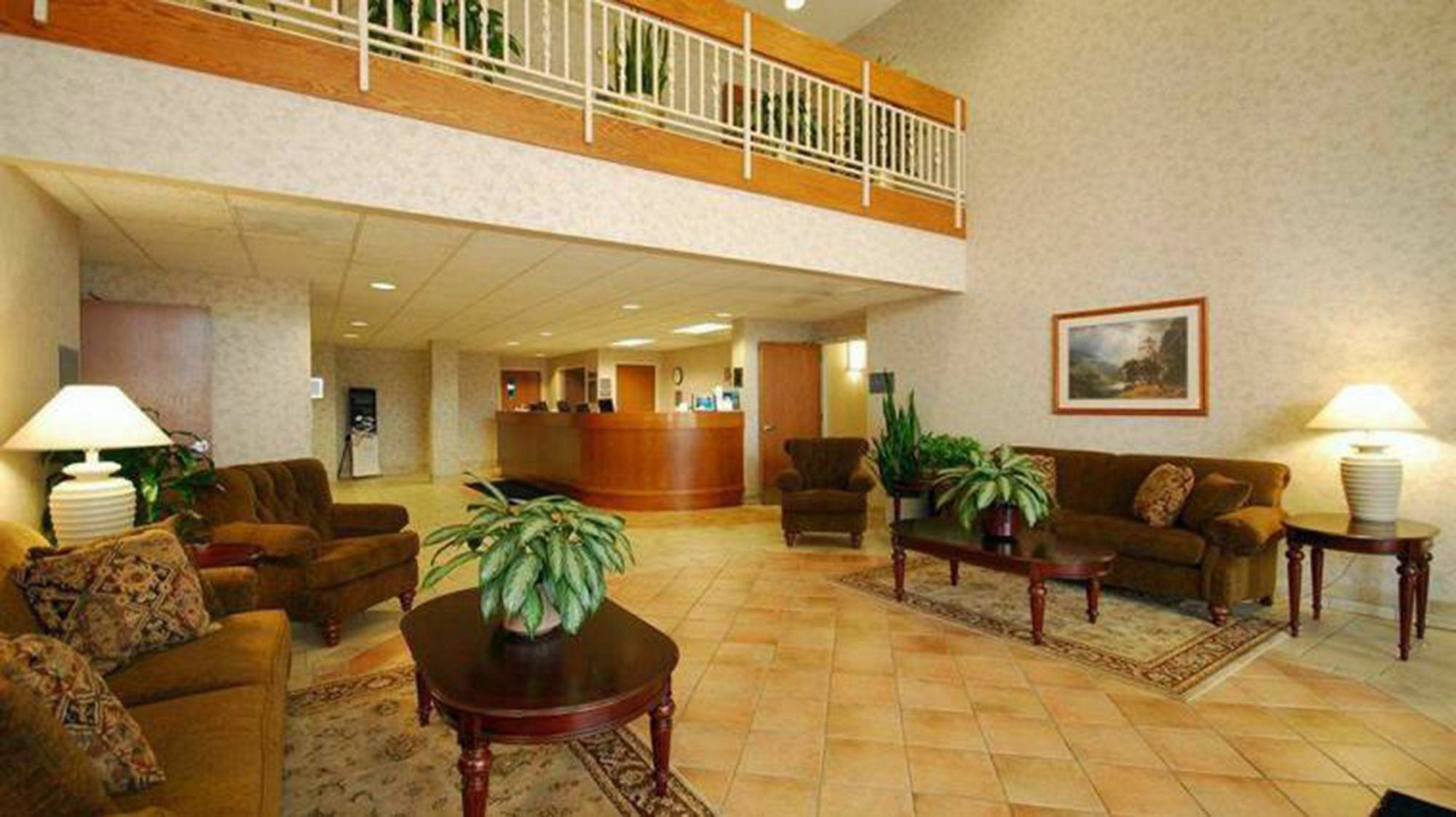 Baymont By Wyndham Des Moines Airport Hotel Buitenkant foto